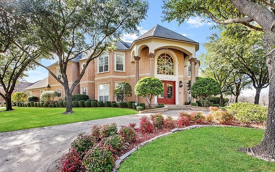 1st image of 618 Portofino Dr