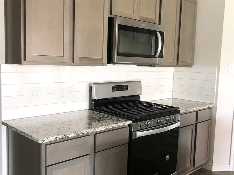 616 Rawhide Way — Photo 8