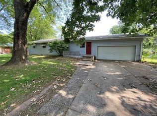 116 Springfield Dr, Granite City, IL 62040