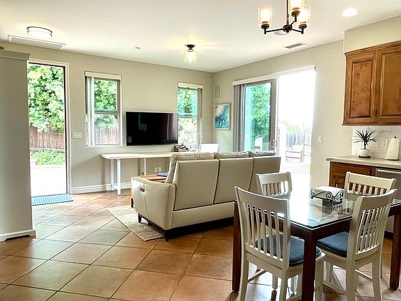 Views to outdoor living space