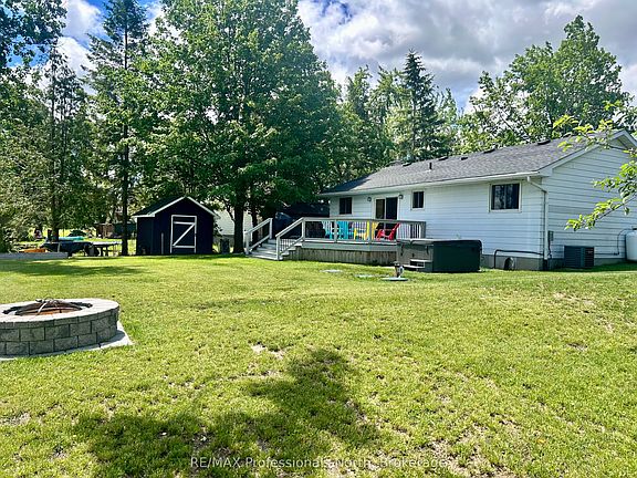 3rd image of 111 Anderson Dr