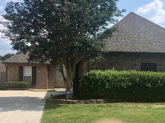 2nd image of 10118 Chanel Dr