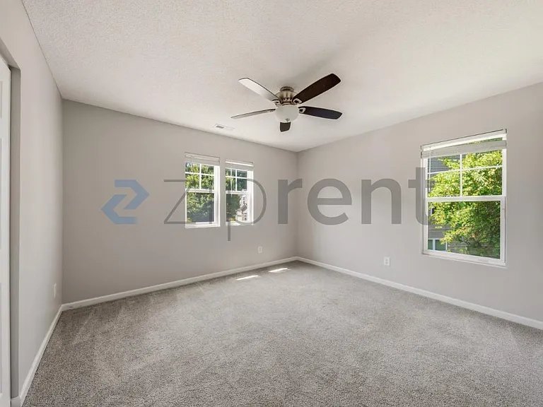 261 Chadford Pl — Photo 39