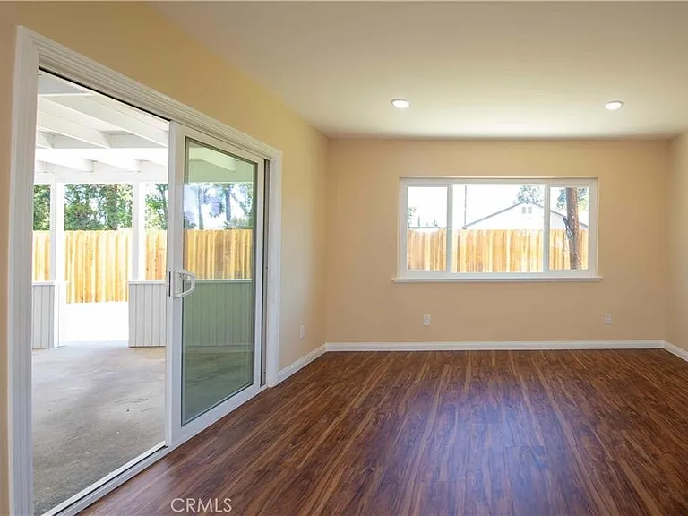 7630 Minstrel Ave — Photo 31