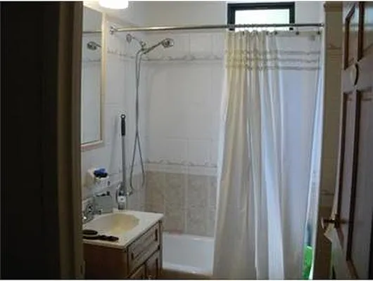 Rented by Douglas Elliman | media 16