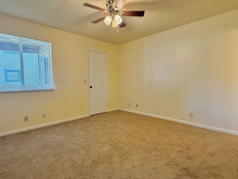 910 Brett Dr #117 — Photo 8