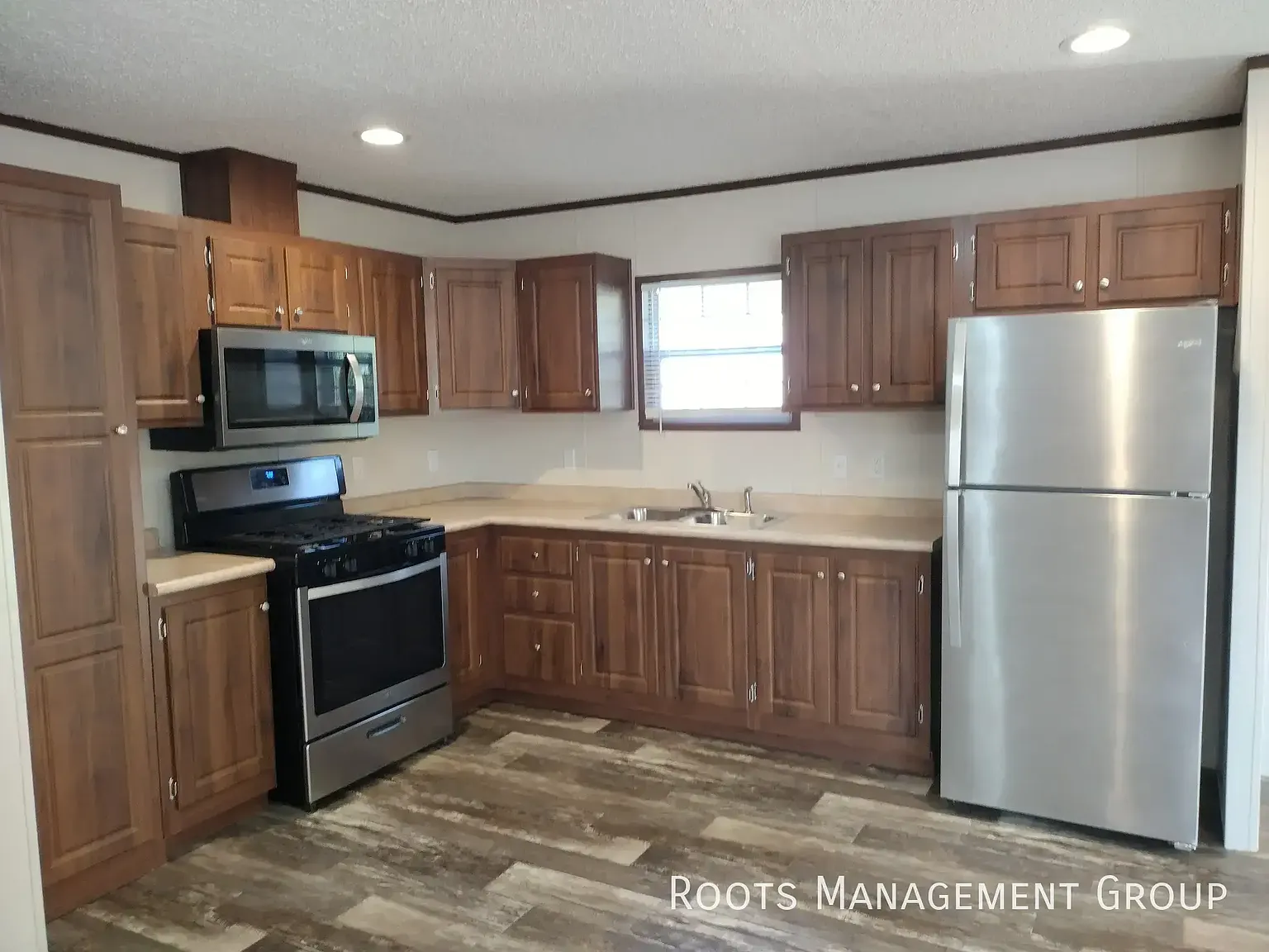 3 Bed 2 Bath Home Available for Lease at Pasadena MHC - Apply Now! — Photo 4