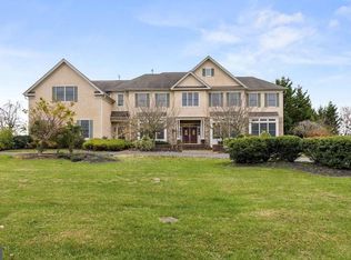 352 Salem Rd, Moorestown, NJ 08057