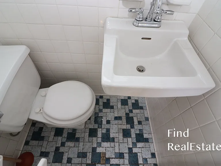 39 W 74th St #4A — Photo 15