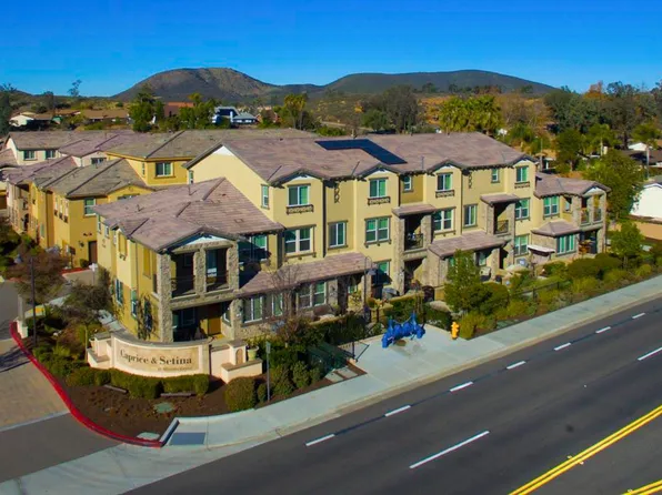 477 Prosperity Dr, San Marcos, CA 92069