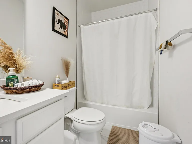 5601 Hyattsville Dr — Photo 8