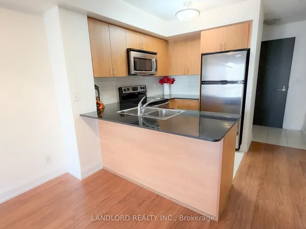 1070 Sheppard Ave W #801, Toronto, ON M3J 0G8