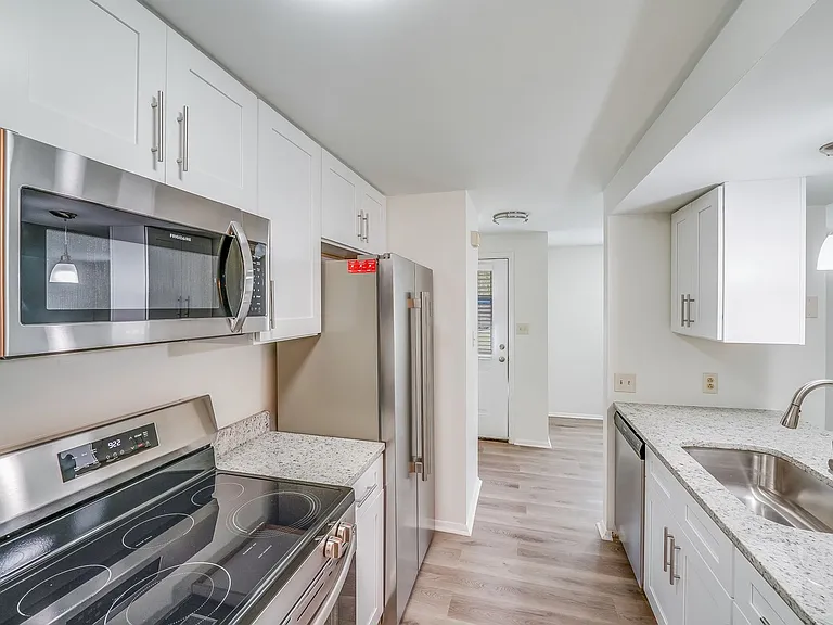 5001 Forest Mountain Ct — Photo 10