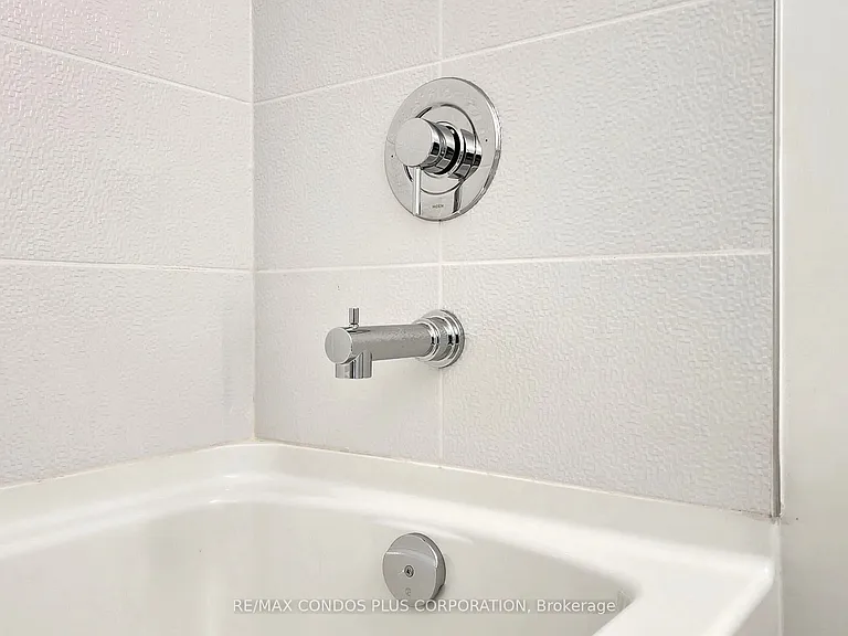 1808 Saint Clair Ave W #706 — Photo 25