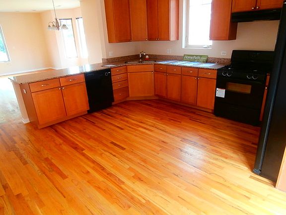 4th image of 8900 31st St Unit 4