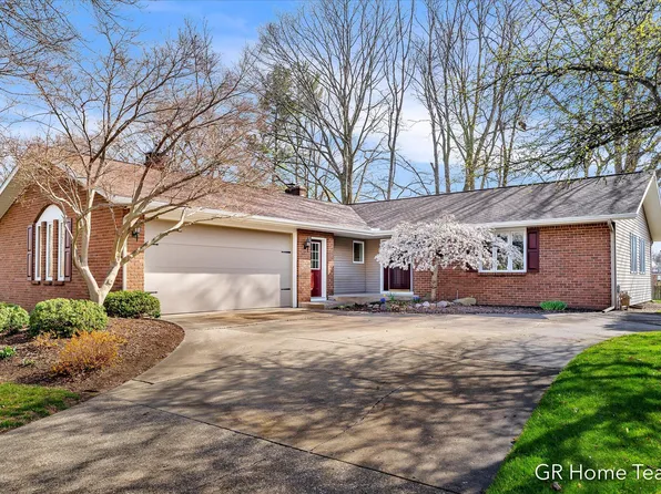 3560 Mohave Dr SW, Grandville, MI 49418