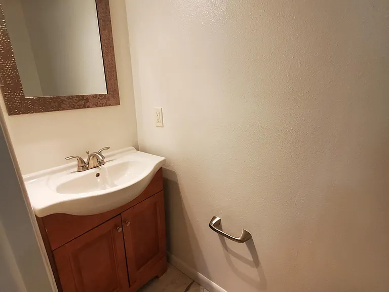 5902 Stratton Park Dr — Photo 13