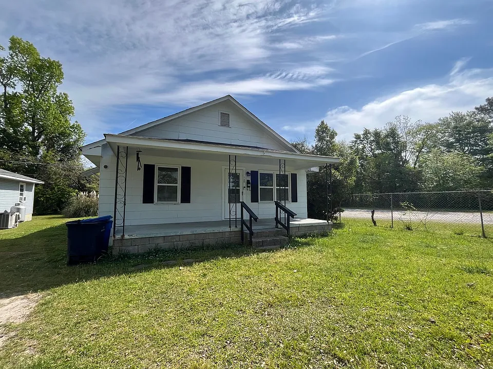 206 Richlands Ave