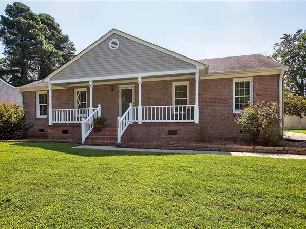 312 Shore Dr, Suffolk, VA 23434