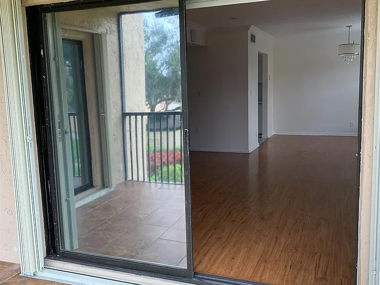 200 Jacaranda Country Club Dr #1B — Photo 11