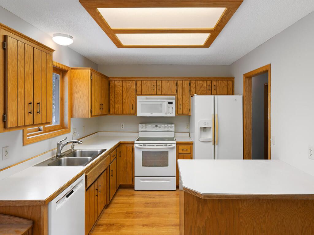 5700 259th St Wyoming MN 55092 USA-021-022-021-MLS_Size - Copy