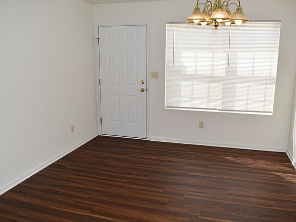 2nd image of 2735 Roosevelt Dr