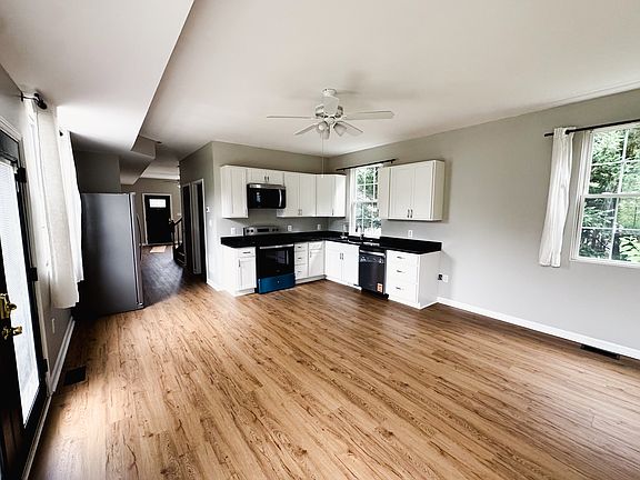 2nd image of 811 Edmondson Ave #A