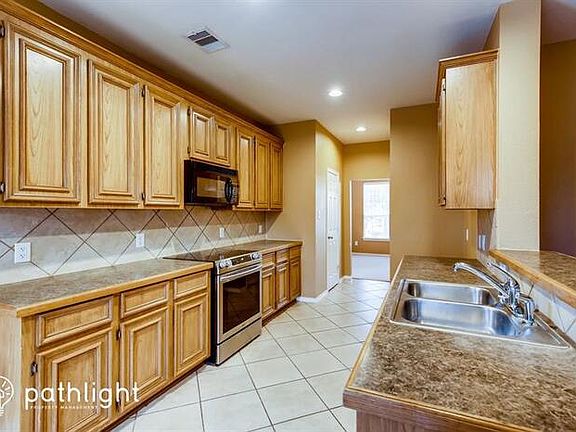 5th image of 2331 Barton River Ct