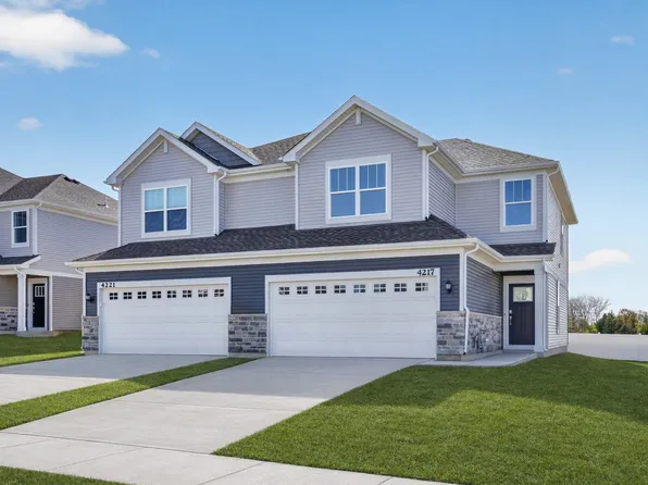 4217 Meadowridge Rd, Woodstock, IL 60098