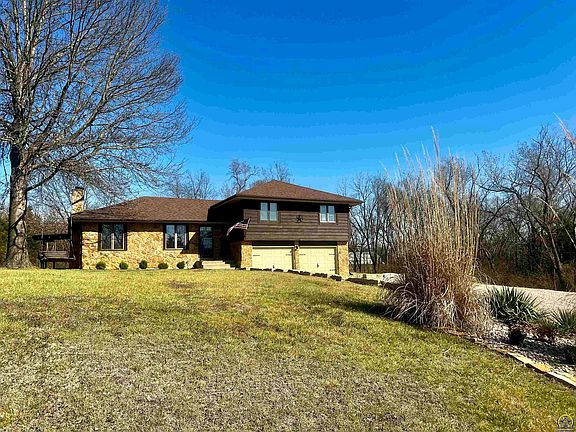 2nd image of 6330 SW Wanamaker Rd