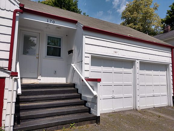 Townhouse front entrance
