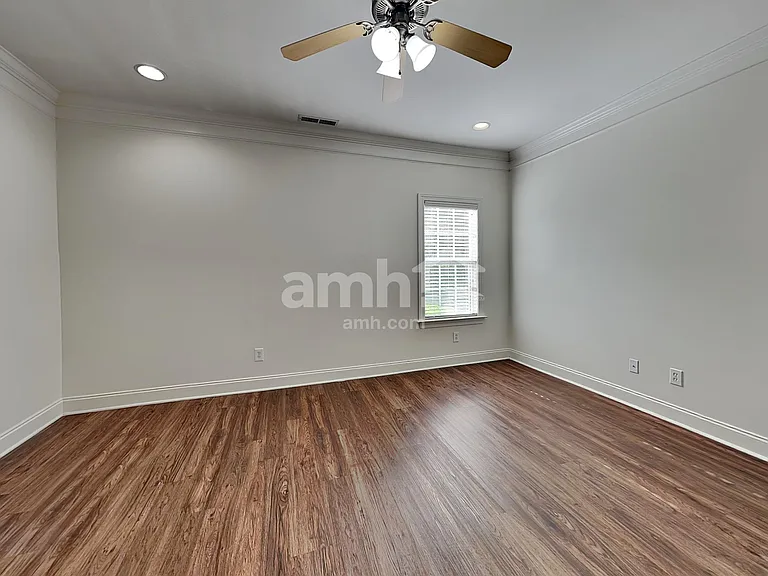 5125 Macarthur Ave — Photo 11