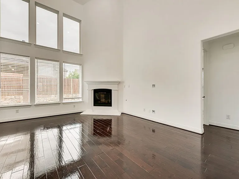 14113 Sugar Hill Dr — Photo 5