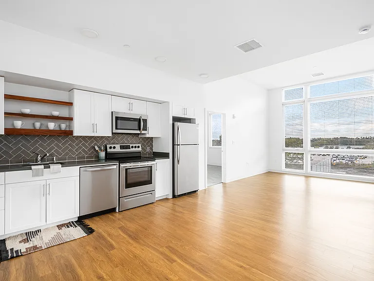 The Veridian Residences — Photo 3