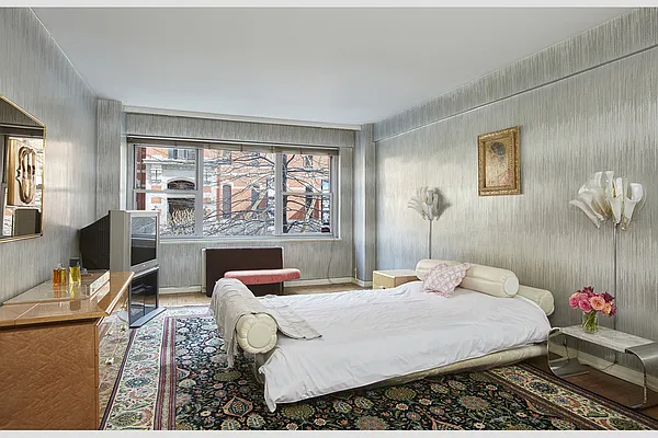 Sold by Stribling | media 6