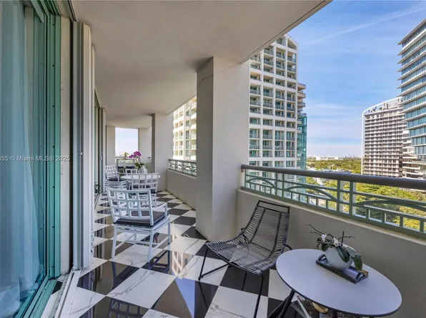3400 SW 27th Ave APT 1107, Miami, FL 33133