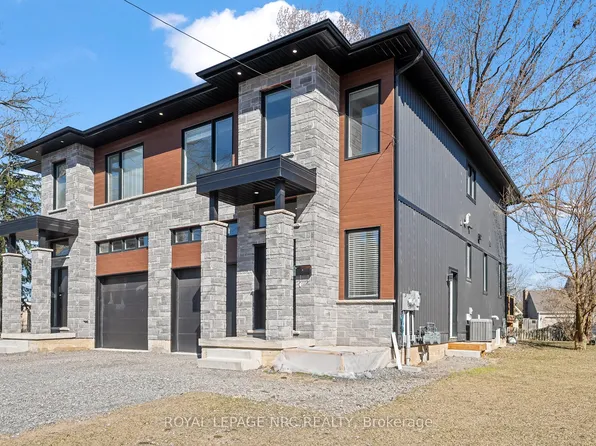 668 Quaker Rd, Welland, ON L3C 3H2