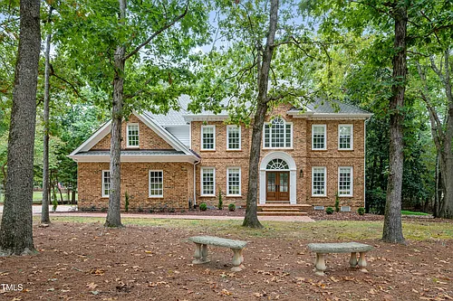 1202 Summerville Ln Photo 1