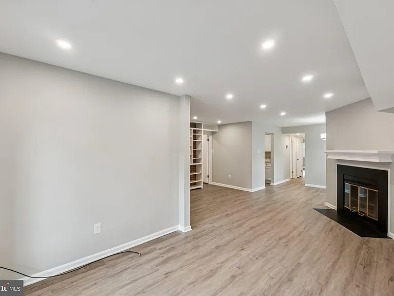3437 Summit Ct NE #3437 — Photo 5
