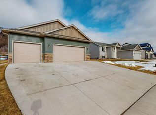 2183 Hadley Hills Dr NE, Rochester, MN 55906