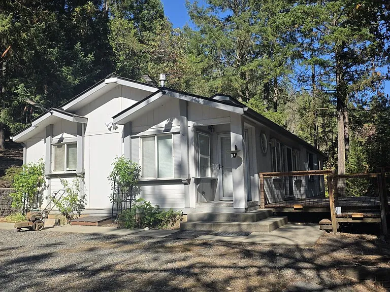 11020 N Applegate Rd — Photo 1