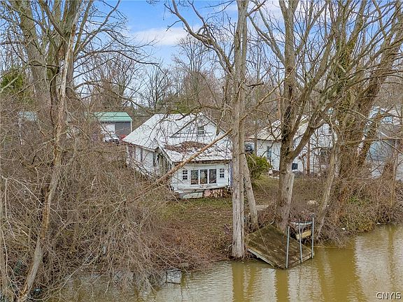 5th image of 7445 Gordon Rd