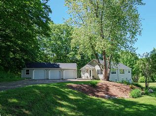 31 Powell Ln, Damariscotta, ME 04543