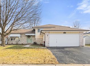 16425 Edgewood Dr, Plainfield, IL 60586