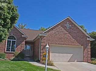 1505 Wildwood Ct, Flint, MI 48532