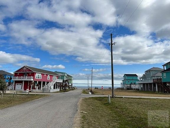 3rd image of 911 Seadrift Dr