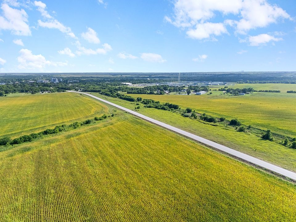 1st image of County Line Pkwy
