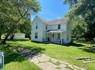 404 Carpenter St, Osborn, MO 64474