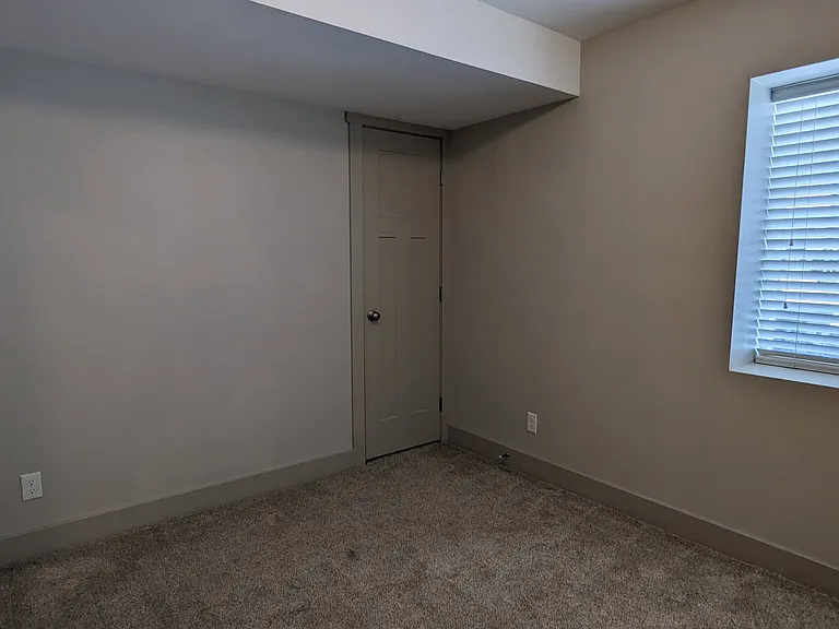 913 Columbine Ave — Photo 35