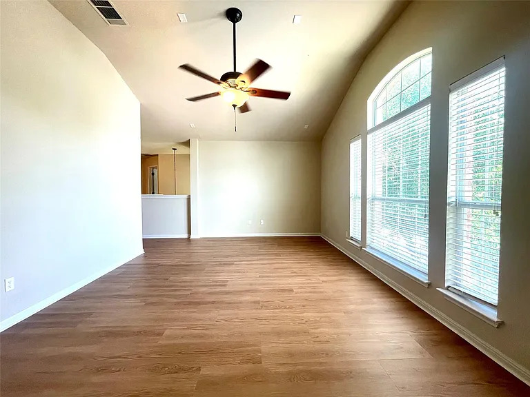 20625 Farm Pond Ln — Photo 17